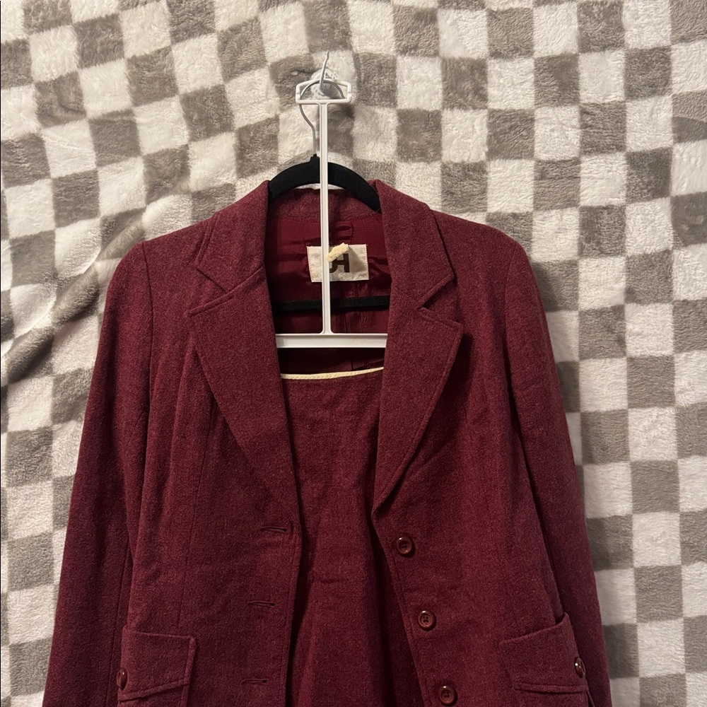 Junior House Women’s Burgundy Wool Line Suit Skirt & Blazer Size 4/5 & 8/9 - Picture 2 of 10